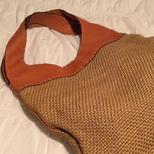 Straw bag with leather strap